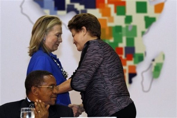 Hillary Rodham Clinton, Dilma Rousseff