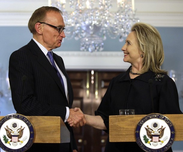 Secretary of State Clinton meets with Australian FM Bob Carr