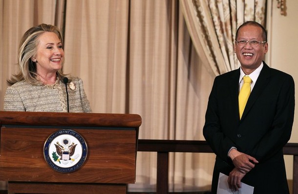 WASHINGTON, DC - JUNE 08:  U.S. Secretary of State Hillary Clinton welcomes President of the Republic of the Philippines Benigno S. Aquino III, (R), during a luncheon at the Department of State, on June 8, 2012 in Washington, DC. Later today President Aquino is scheduled to meet with U.S. President Barack Obama at the White House.  (Photo by Mark Wilson/Getty Images)