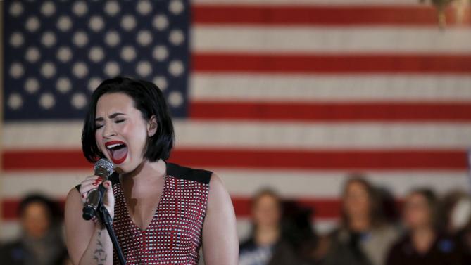 Singer Demi Lovato performs at a campaign event for U.S. Democratic presidential candidate Hillary Clinton in Iowa City, Iowa, United States, January 21, 2016. REUTERS/Jim Young