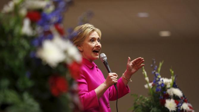 Democratic U.S. presidential candidate Hillary Clinton speaks during the Scott County Democratic Party's Red, White and Blue Dinner at the Mississippi Valley Fairgrounds in Davenport, Iowa, January 23, 2016. REUTERS/Scott Morgan