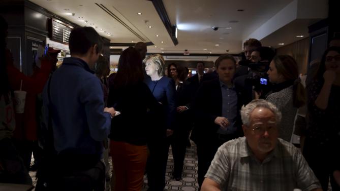 Democratic presidential candidate Hillary Clinton greets people at Harrah's Las Vegas in Las Vegas, Nevada February 13, 2016. REUTERS/David Becker