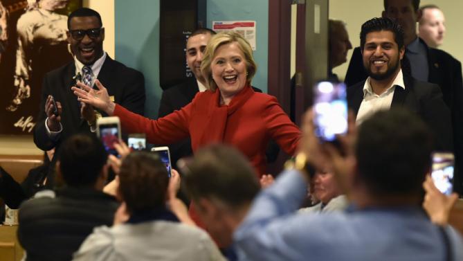 Democratic presidential candidate Hillary Clinton arrives to meet workers at Caesars Palace in Las Vegas, Nevada February 14, 2016. REUTERS/David Becker