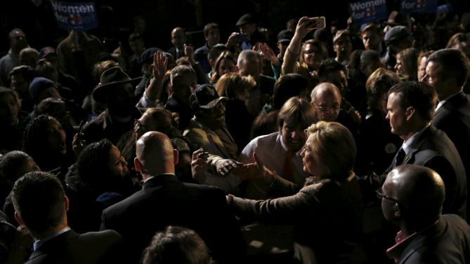 Democratic U.S. presidential candidate Hillary Clinton greets supporters after a rally at an outdoor plaza in Columbia, South Carolina February 26, 2016. REUTERS/Jonathan Ernst