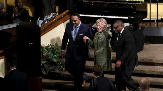 U.S. Democratic presidential candidate Hillary Clinton departs after speaking at a worship service at the Mississippi Boulevard Christian Church in Memphis, Tennessee, February 28, 2016. REUTERS/Jonathan Ernst