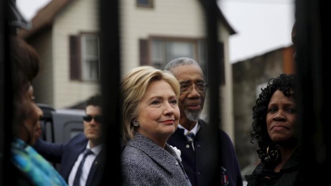 Democratic U.S. Presidential candidate Hillary Clinton visits a memorial dedicated to victims of gun violence called 'Kids of the Block', at Roseland neighborhood in Chicago, Illinois March 14, 2016. REUTERS/Carlos Barria